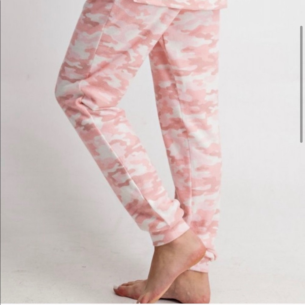 New! peach pink camo ultra soft drawstring pants - Picture 5 of 7